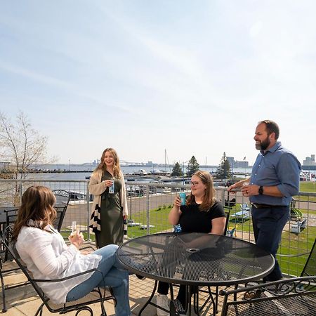 Park Point Marina Inn Duluth Extérieur photo