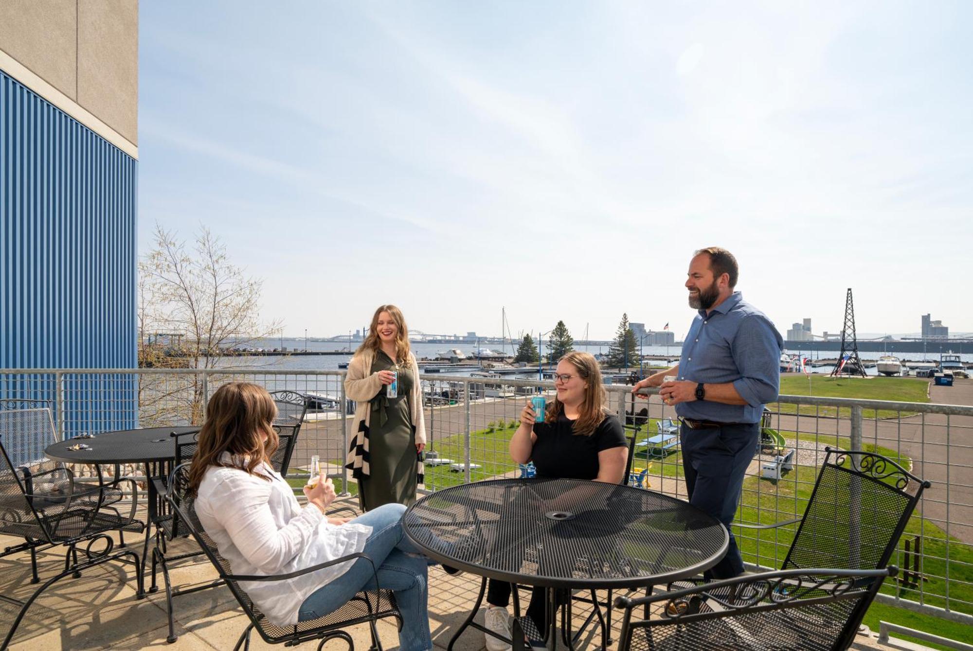Park Point Marina Inn Duluth Extérieur photo